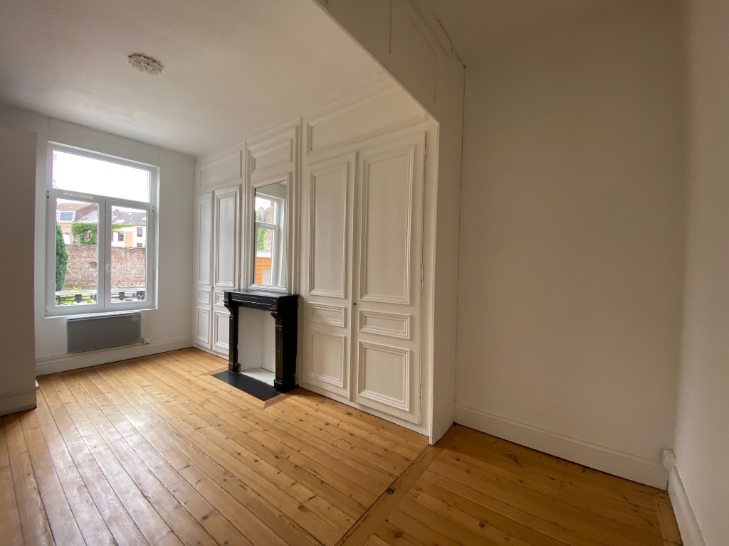 T2 non meuble 5525m place sebastopol Photo 4 - JLW Immobilier