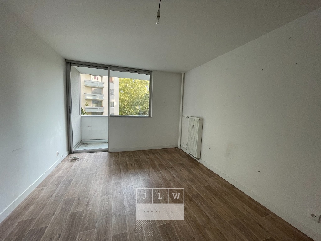 La madeleine appartement de type 2 balcon Photo 2 - JLW Immobilier