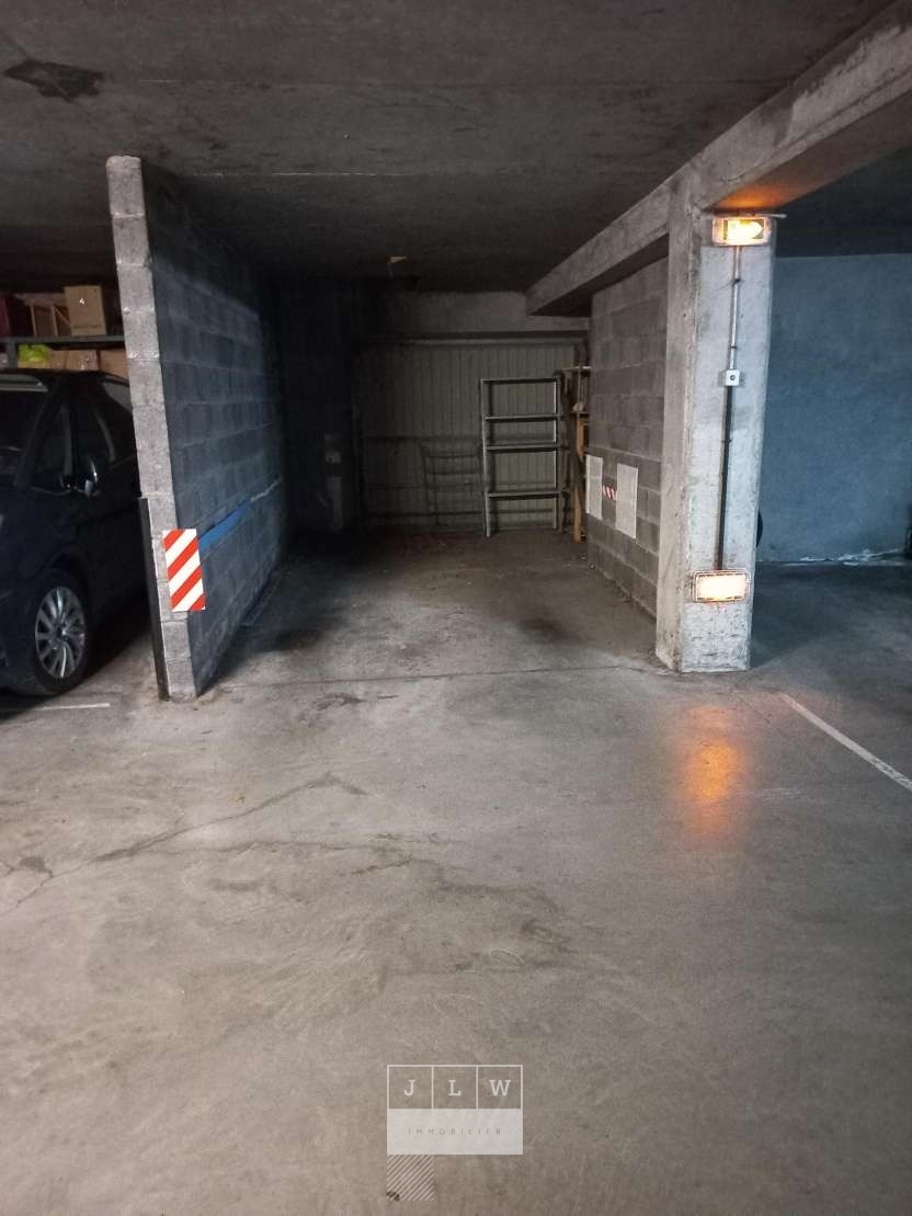 Parking rue ratisbonne secteur gambetta Photo 2 - JLW Immobilier