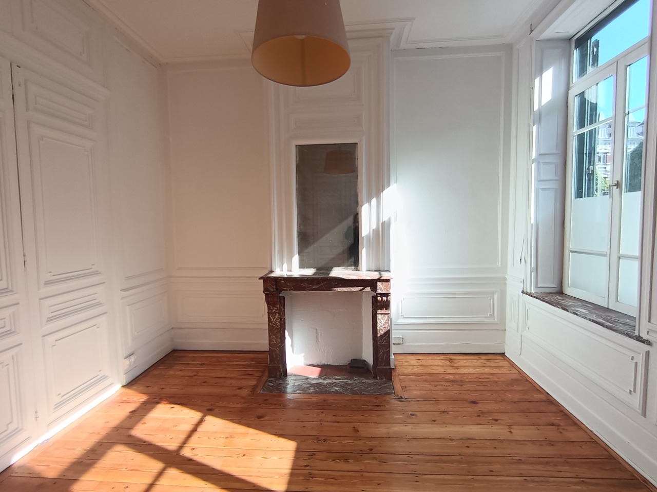 Appartement t2 rdc derriere l eglise st michel lille Photo 3 - JLW Immobilier