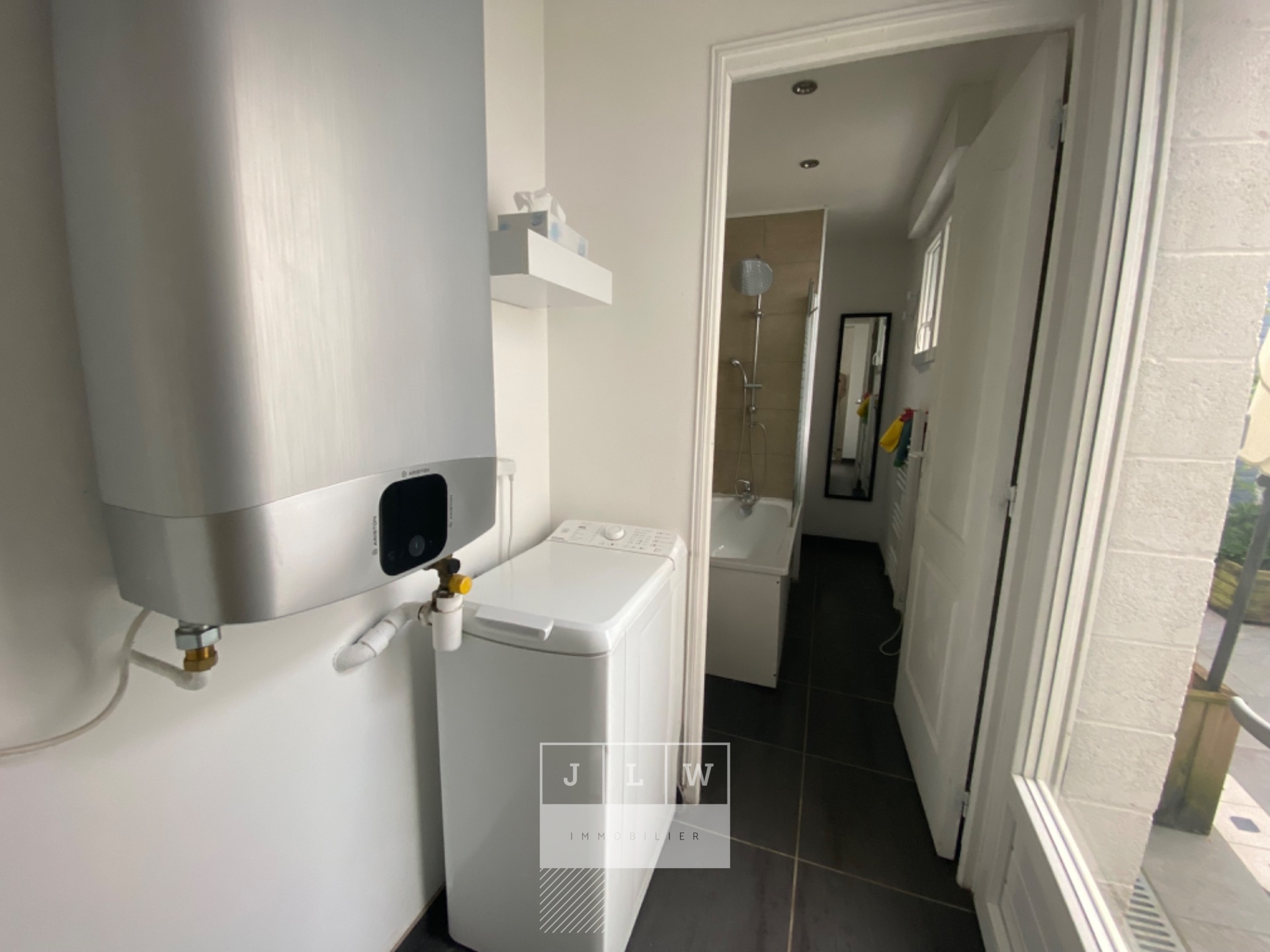 Lille maison t2 bis meublee porte d arras de 48 m2 Photo 4 - JLW Immobilier