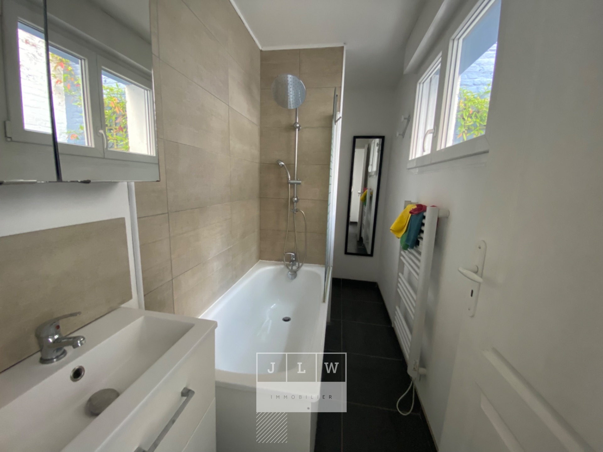 Lille maison t2 bis meublee porte d arras de 48 m2 Photo 5 - JLW Immobilier