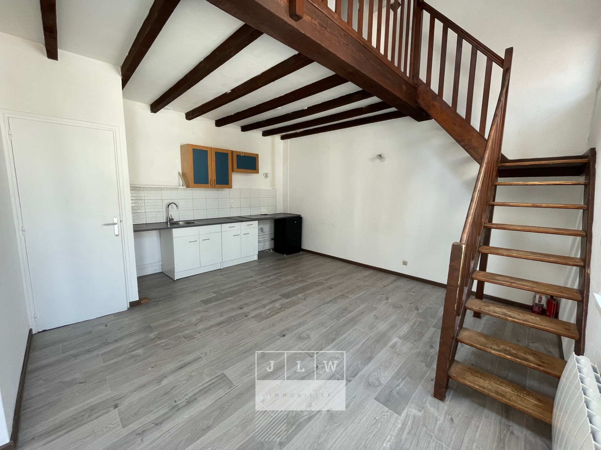 Grand studio saint michel Photo 1 - JLW Immobilier