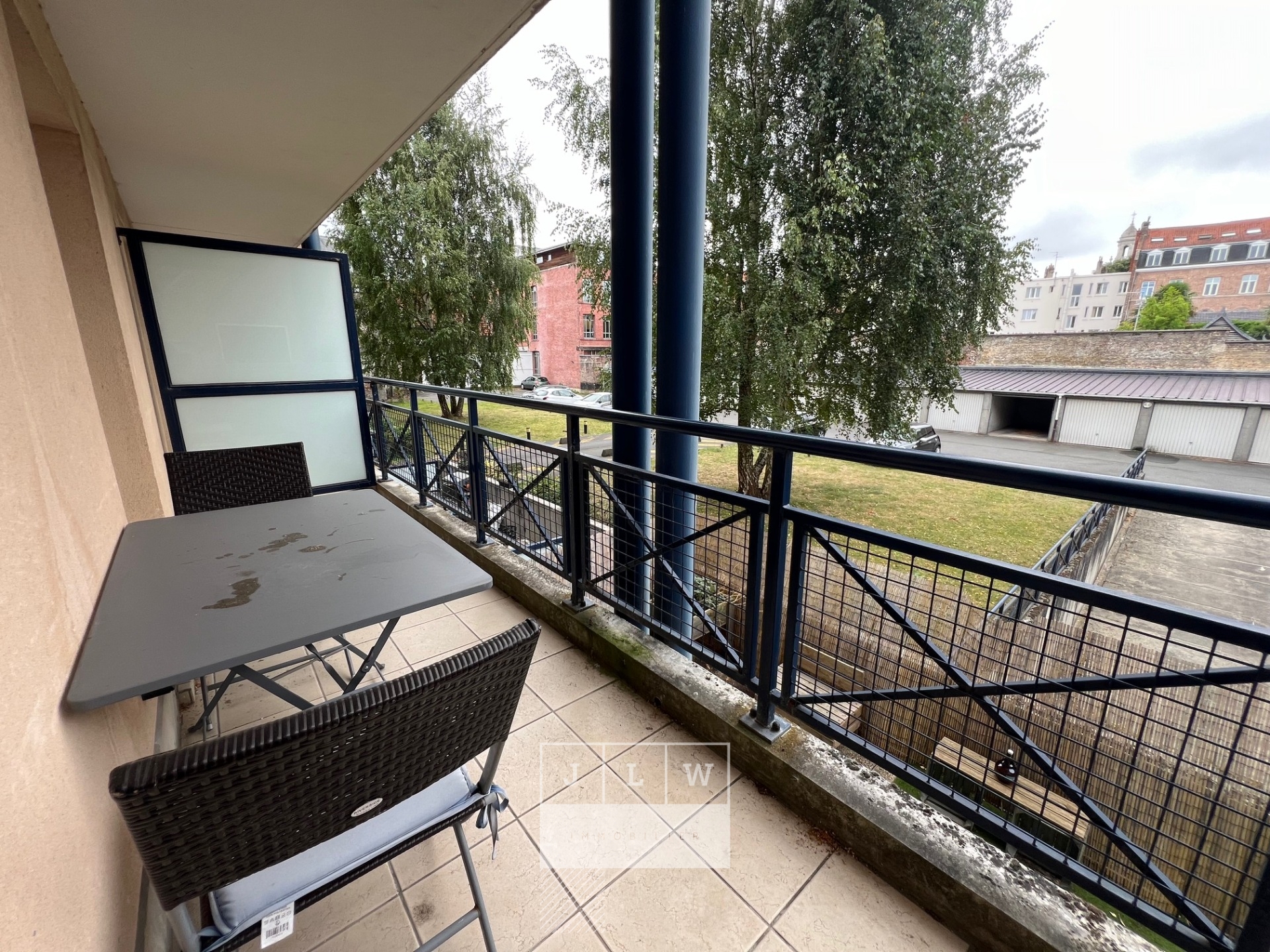 Grand t2 avec terrasse parking et cave Photo 8 - JLW Immobilier