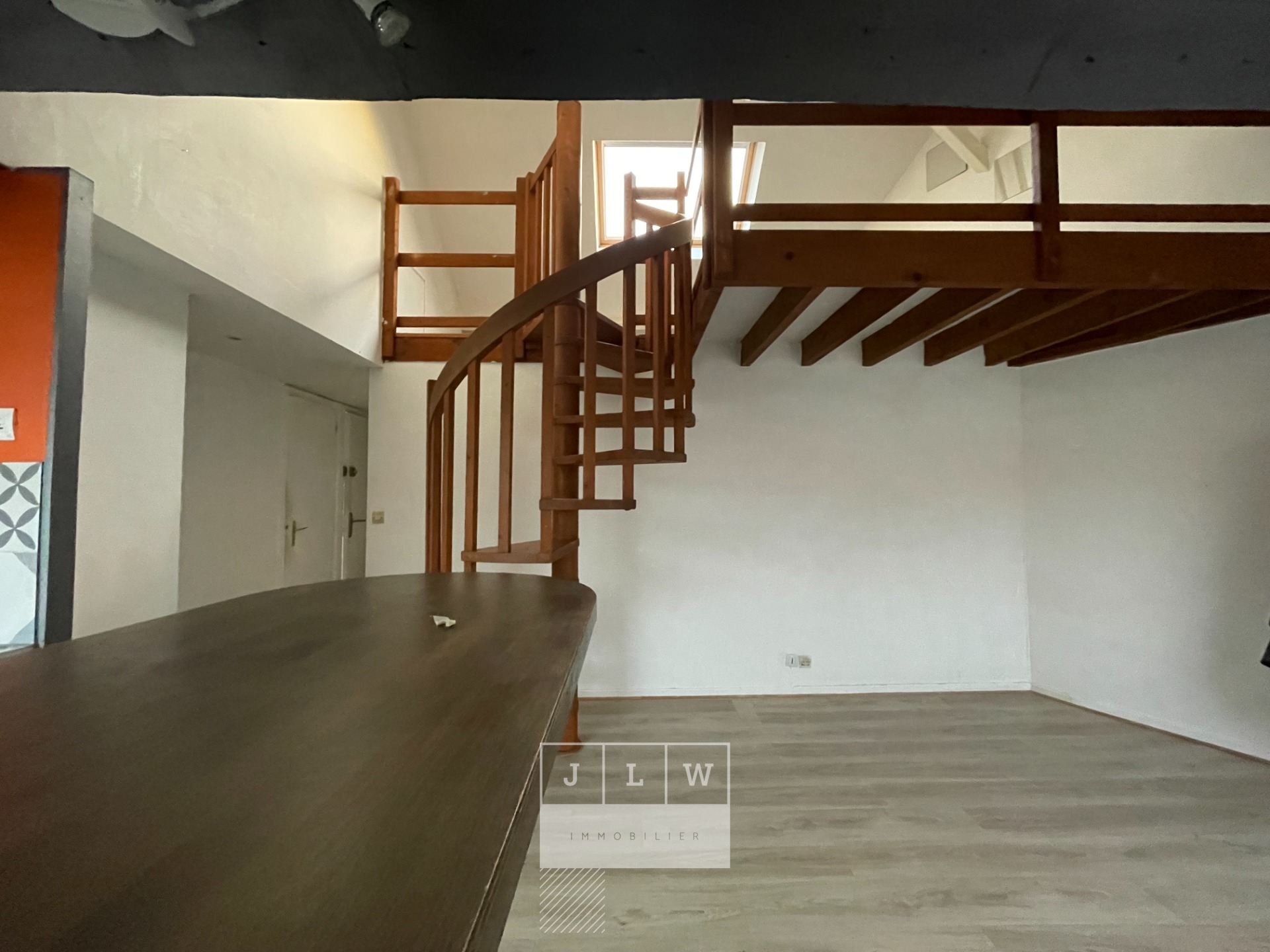 Superbe t2bis avec mezzanine Photo 2 - JLW Immobilier