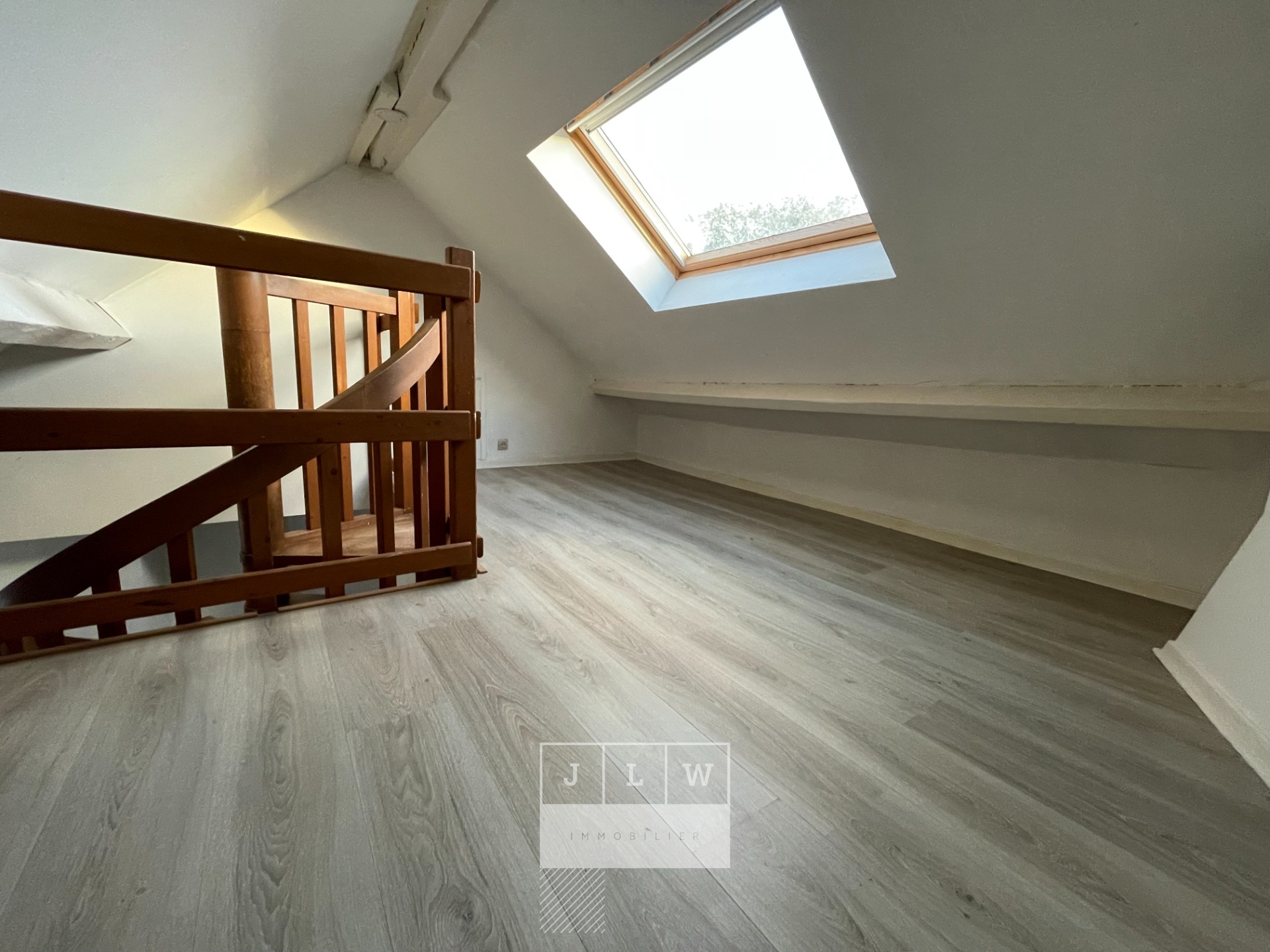 Superbe t2bis avec mezzanine Photo 4 - JLW Immobilier